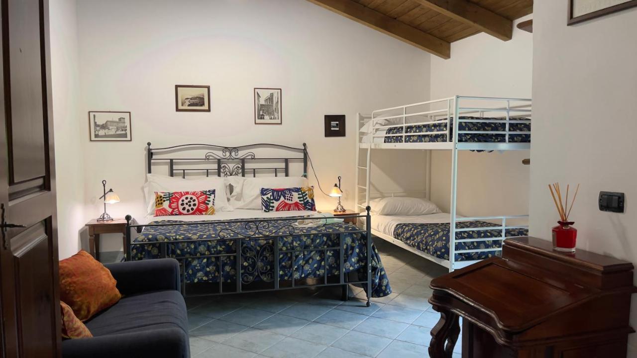 Agriturismo La Casa Del Ghiro ピモンテ エクステリア 写真